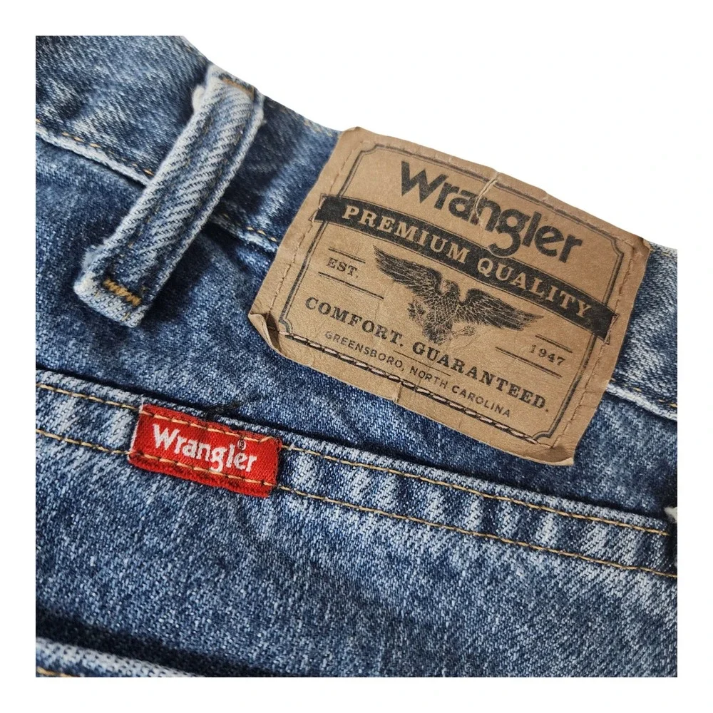 Wrangler Mens Regular Fit Straight Leg Jeans Medium Wash Blue 34x30 96501DS